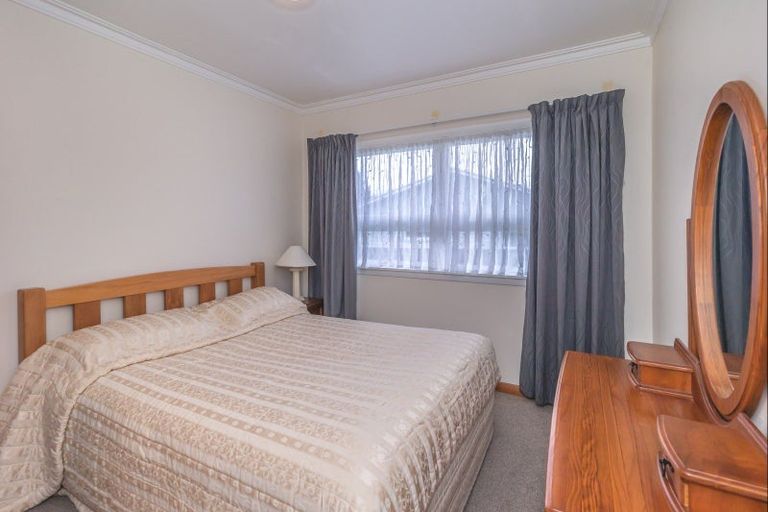 Photo of property in 230 Cambridge Street, Levin, 5510