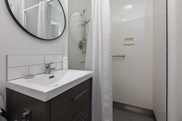 Photo of property in 2/35a Hackthorne Road, Cashmere, Christchurch, 8022