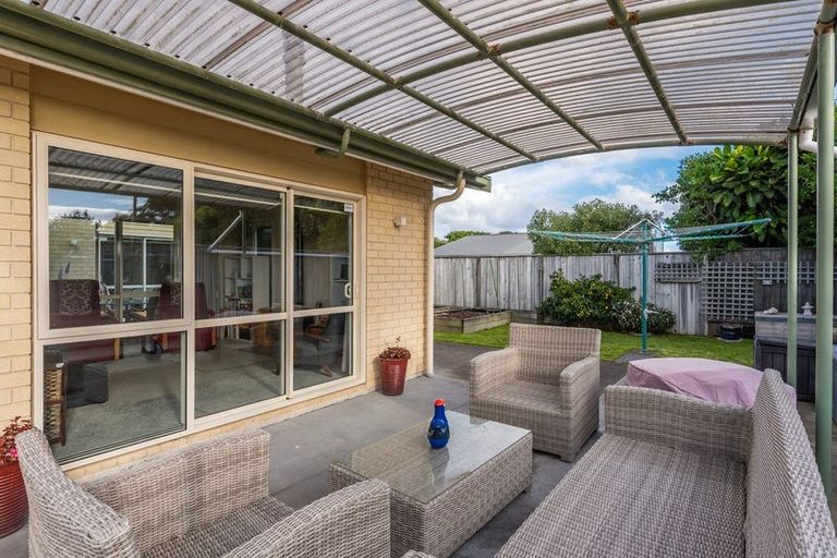 Photo of property in 36 Pharazyn Avenue, Waikanae Beach, Waikanae, 5036