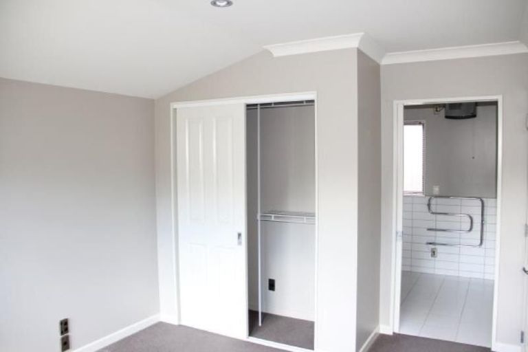 Photo of property in 1 Jade Lane, Paraparaumu, 5032