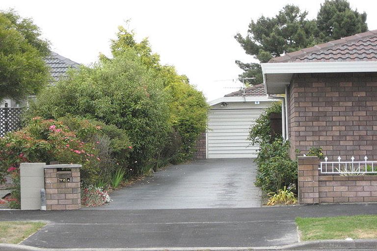 Photo of property in 2/72 Inwoods Road, Parklands, Christchurch, 8083