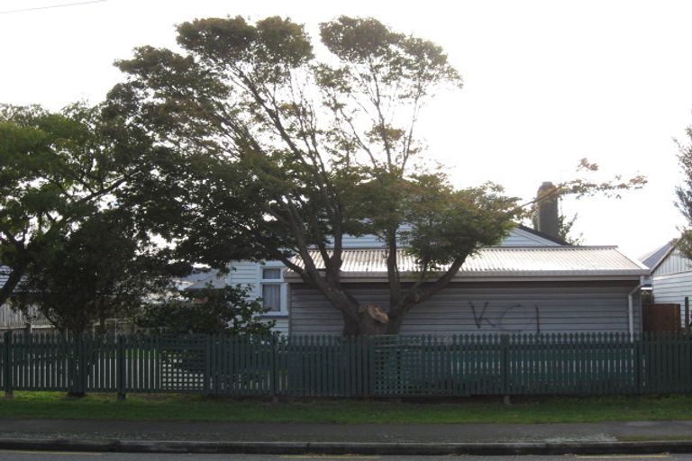 Photo of property in 1/12 Sawyers Arms Road, Northcote, Christchurch, 8052
