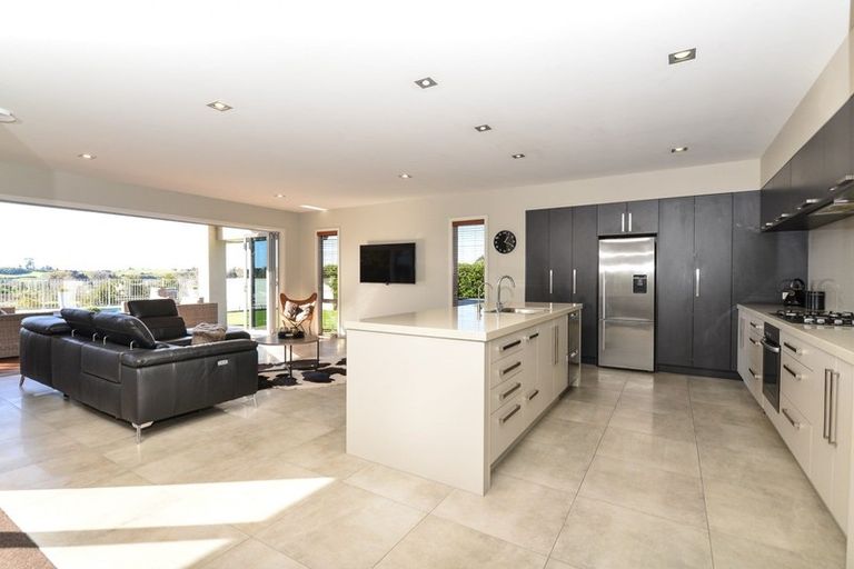 Photo of property in 37 Pheasant Close, Rotokauri, Hamilton, 3289