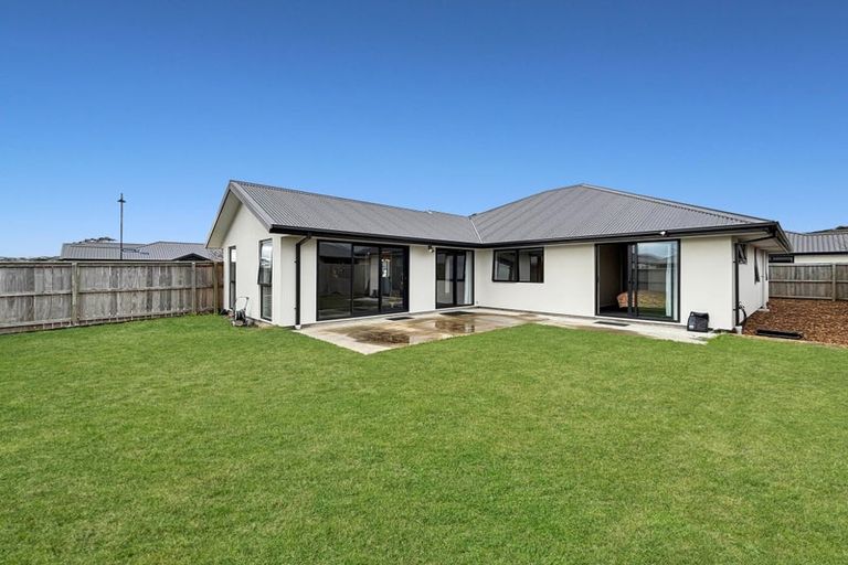 Photo of property in 2 Napper Place, Halswell, Christchurch, 8025