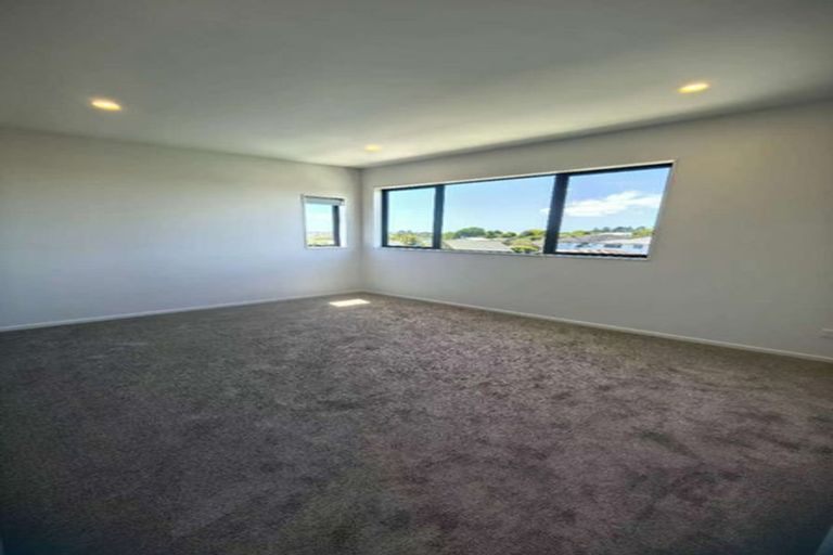 Photo of property in 12 Clementine Place, Bucklands Beach, 2014