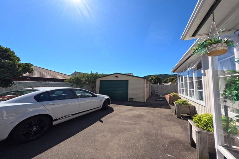 Photo of property in 51a Fraser Crescent, Elderslea, Upper Hutt, 5018