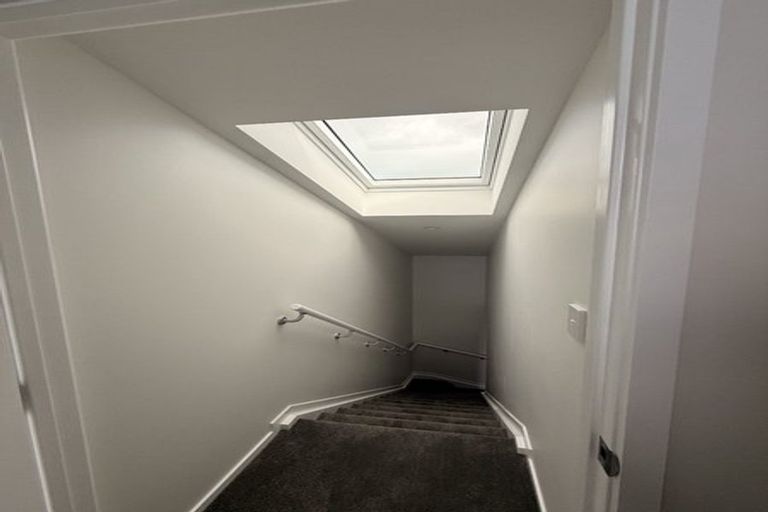 Photo of property in 4/1 Scott Road, Hobsonville, Auckland, 0616