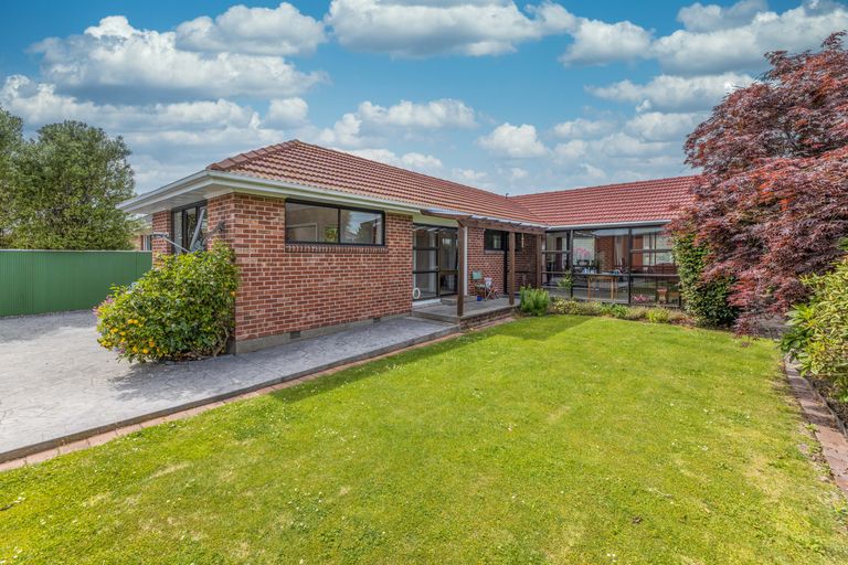 Photo of property in 417 Innes Road, Mairehau, Christchurch, 8052