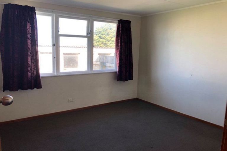 Photo of property in 60-62 Titoki Street, Castlecliff, Whanganui, 4501