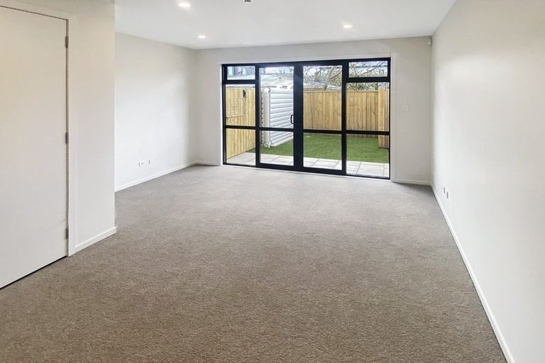 Photo of property in 4/18 Graham Avenue, Te Atatu Peninsula, Auckland, 0610