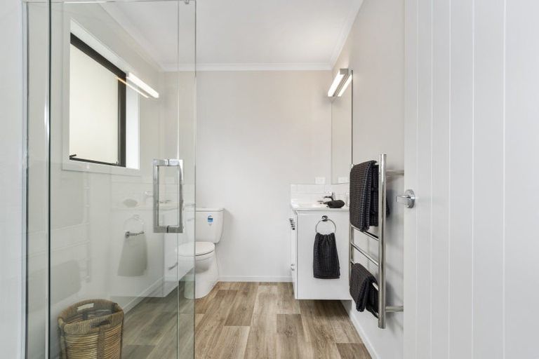 Photo of property in 1 Ridge Drive, Omokoroa, 3114