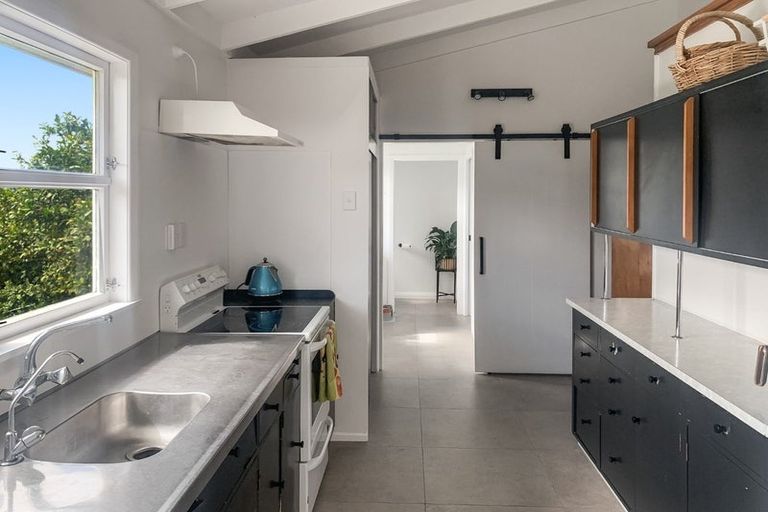 Photo of property in 20 Chamberlain Street, Dannevirke, 4930