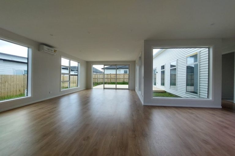 Photo of property in 10 Haupa Nui Road, Wainui, 0932