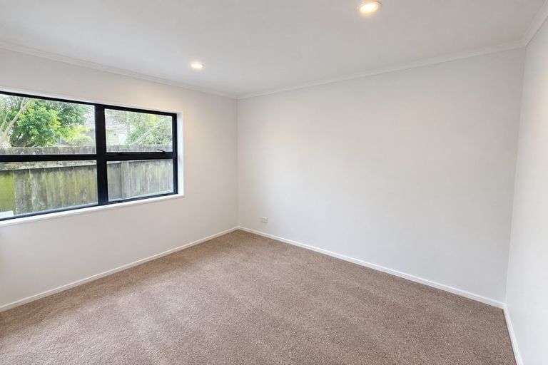 Photo of property in 86a Barrys Road, Glendene, Auckland, 0602