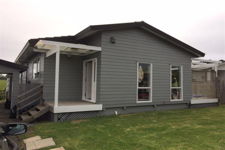 Photo of property in 66 De Quincey Terrace, Highland Park, Auckland, 2010