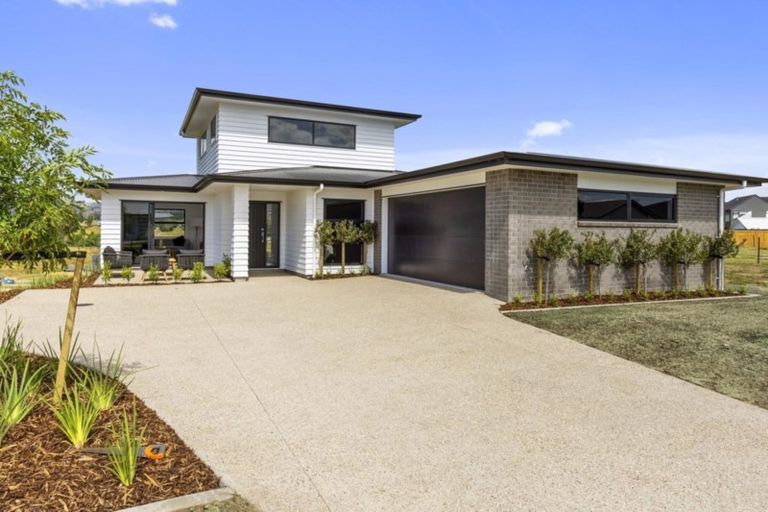 Photo of property in 183 Penetaka Heights, Pyes Pa, Tauranga, 3112