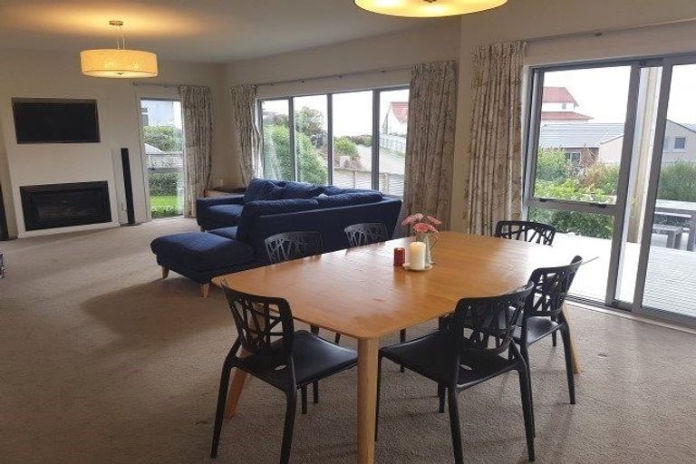 Photo of property in 9 Kahurangi Heights, Aotea, Porirua, 5024