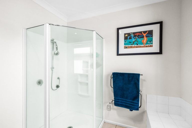 Photo of property in 20 Evergreen Place, Parklands, Christchurch, 8083