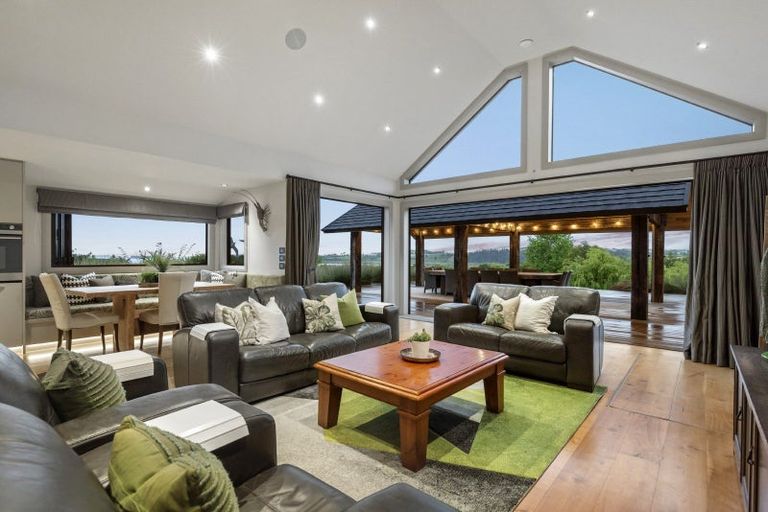 Photo of property in 255 Clifton Road, Whitford, Howick, 2571