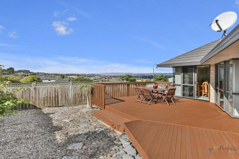 Photo of property in 30 Norm Pellow Drive, Manurewa, Auckland, 2105