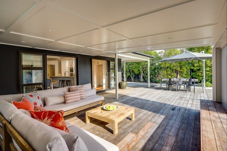 Photo of property in 15 Campbell Street, Havelock North, 4130