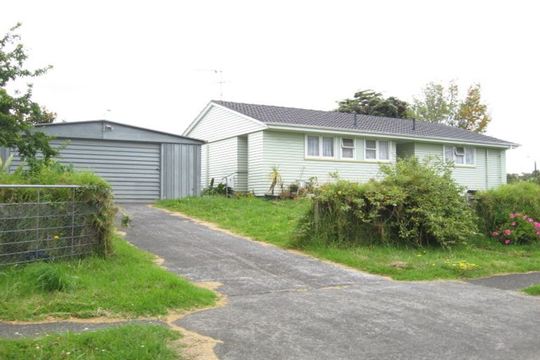 Photo of property in 1 Ansty Place, Mangere, Auckland, 2022