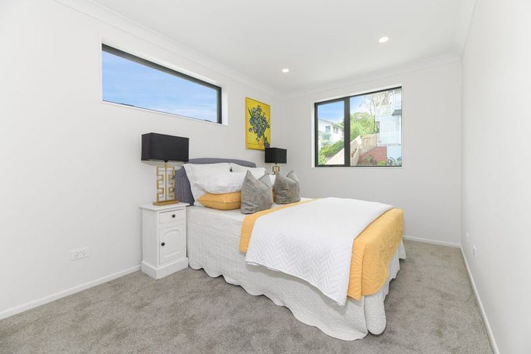 Photo of property in 1/11a Falstone Lane, Browns Bay, Auckland, 0630