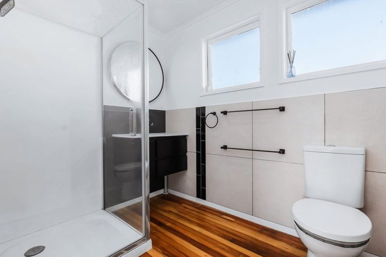 Photo of property in 2a Ward Place, Richmond Heights, Taupo, 3330