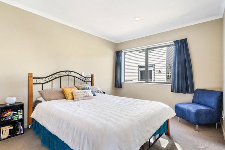 Photo of property in 17/15 Roxburgh Street, Mount Victoria, Wellington, 6011