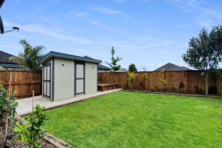 Photo of property in 13 Kirkaldy Street, Wattle Downs, Auckland, 2103