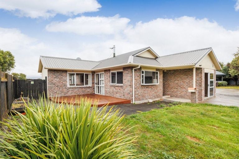 Photo of property in 31 Strachan Way, Highbury, Palmerston North, 4412