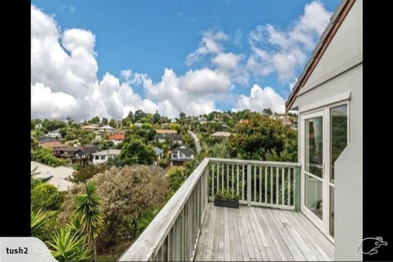 Photo of property in 10 Crestview Place, Browns Bay, Auckland, 0630