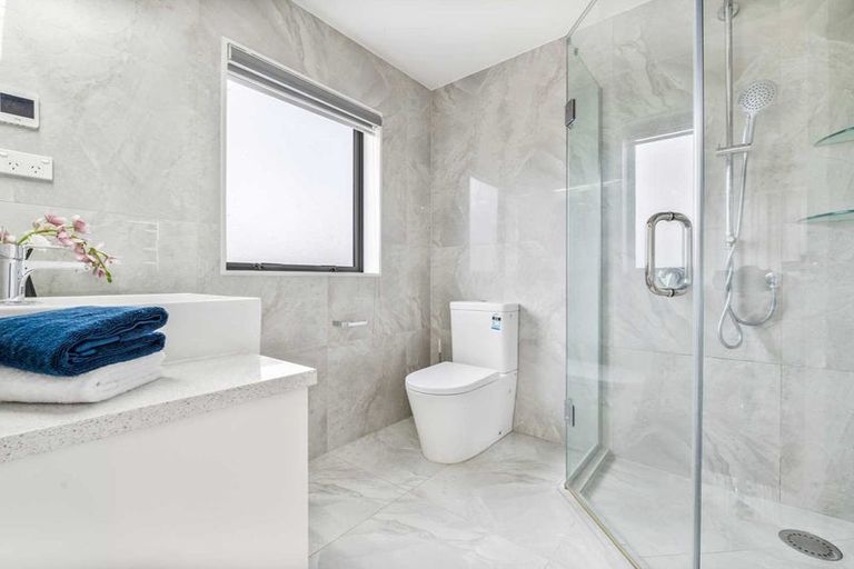 Photo of property in 27 Casheltown Way, Flat Bush, Auckland, 2019