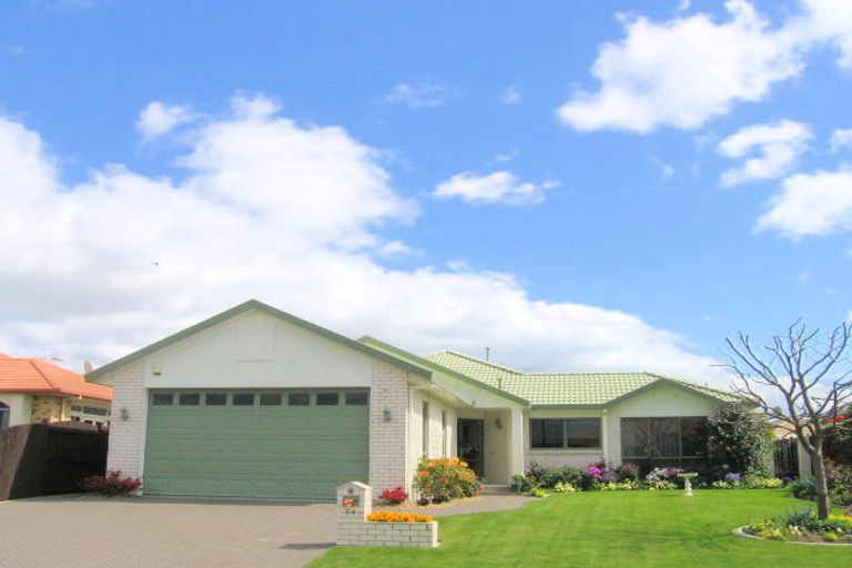 Photo of property in 34 Crichton Terrace, Mount Maunganui, 3116