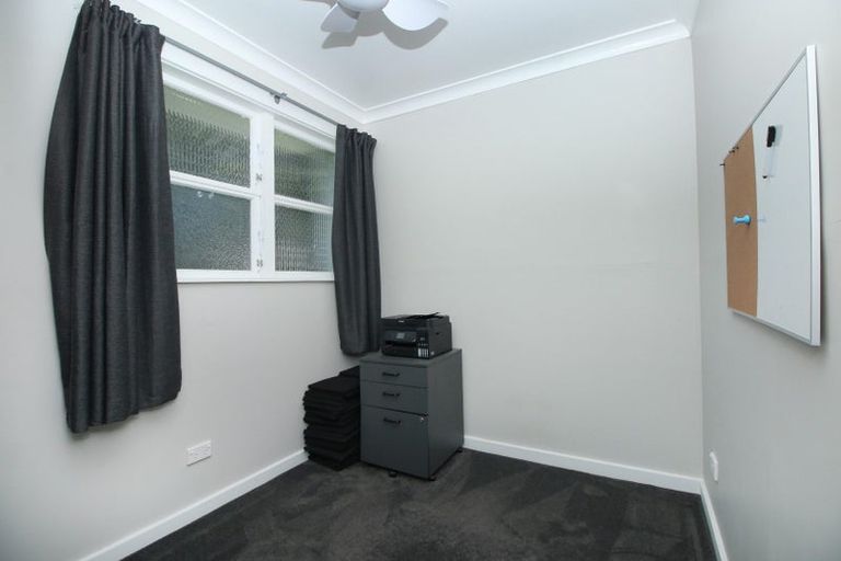 Photo of property in 14 Viscount Place, West End, Palmerston North, 4412