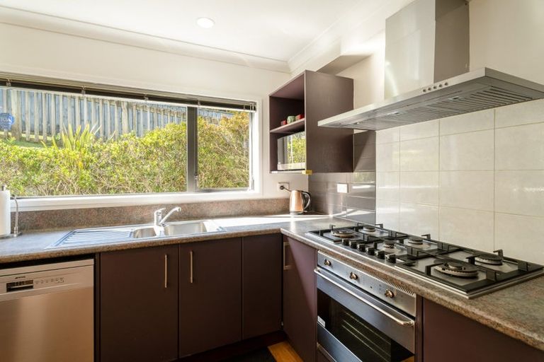 Photo of property in 4 Gifford Grove, Churton Park, Wellington, 6037