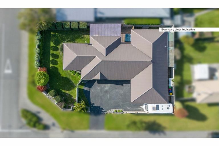 Photo of property in 12 Belgrave Drive, Rangiora, 7400