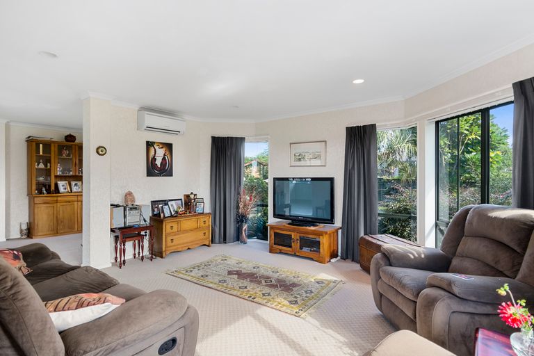 Photo of property in 1 Kochia Avenue, Pyes Pa, Tauranga, 3112