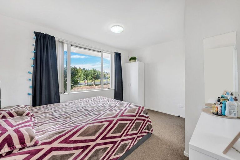 Photo of property in 1/28 Oneroa Road, East Tamaki, Auckland, 2013