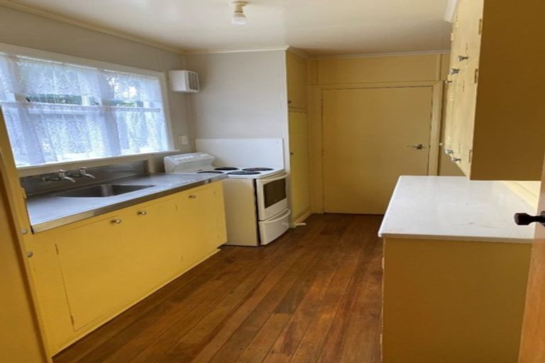 Photo of property in 42-44 Cheshire Street, Cannons Creek, Porirua, 5024