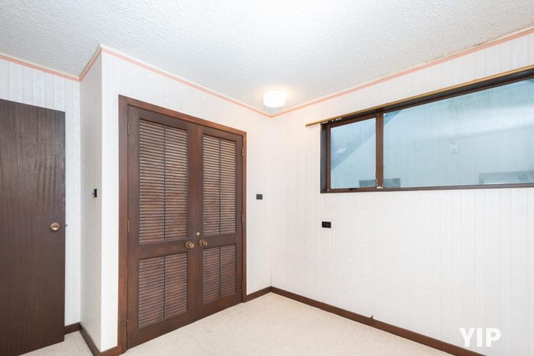 Photo of property in 1 Kim Street, Khandallah, Wellington, 6035