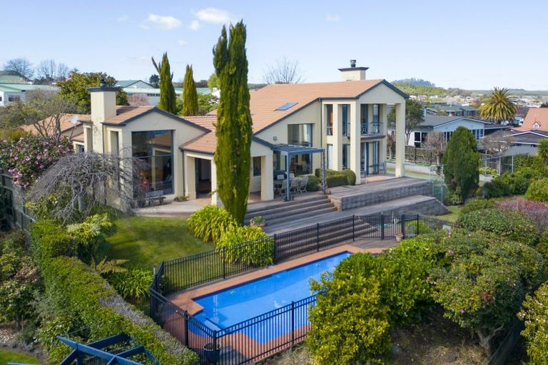 Photo of property in 87 Rokino Road, Hilltop, Taupo, 3330