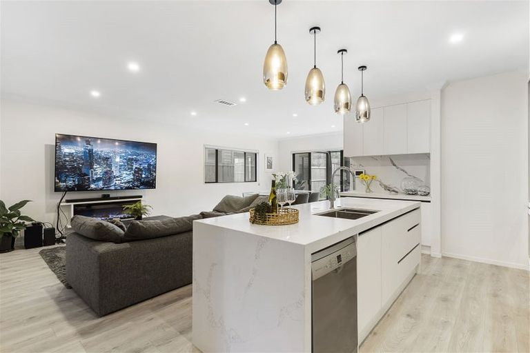 Photo of property in 7 Heavenly Way, Flat Bush, Auckland, 2019