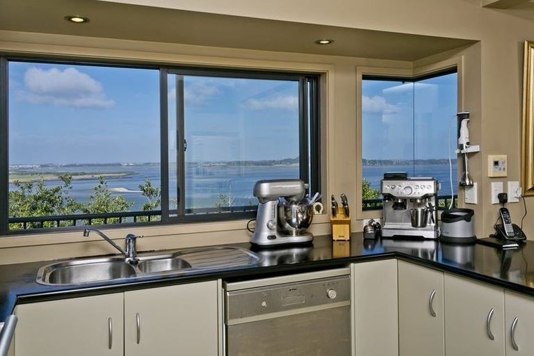 Photo of property in 30a Aldersgate Road, Hillsborough, Auckland, 1042