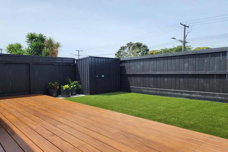 Photo of property in 140 Ngamotu Road, Spotswood, New Plymouth, 4310