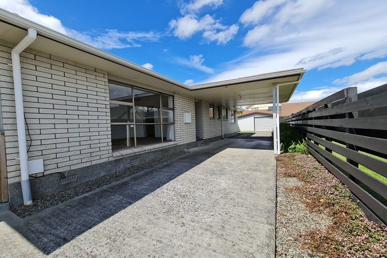 Photo of property in 43 Pencarrow Street, Highbury, Palmerston North, 4412
