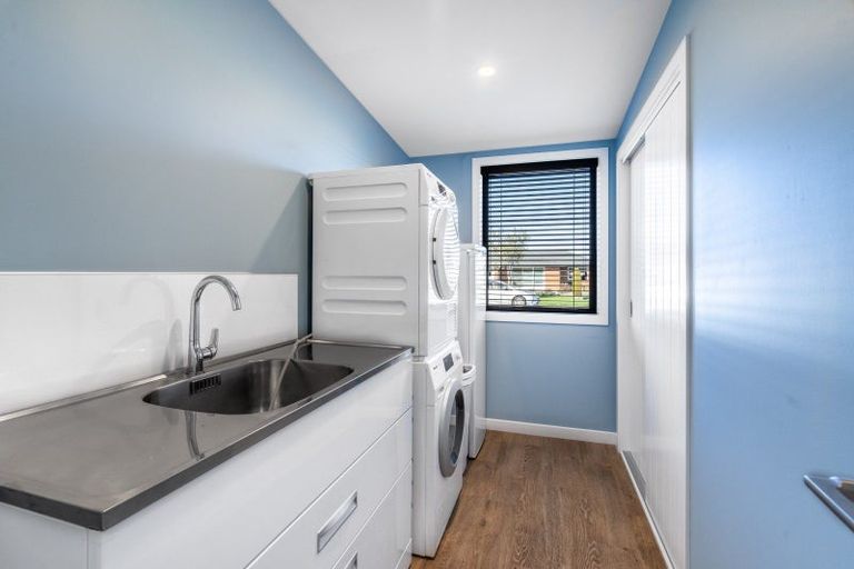 Photo of property in 8 Talboys Drive, Winton, 9720