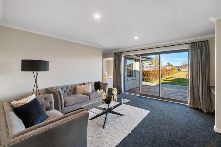 Photo of property in 14 Glenfinnan Place, West Melton, 7618