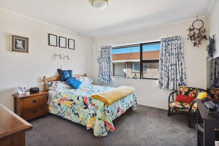 Photo of property in Orange Grove Flats, 29/549 Childers Road, Te Hapara, Gisborne, 4010