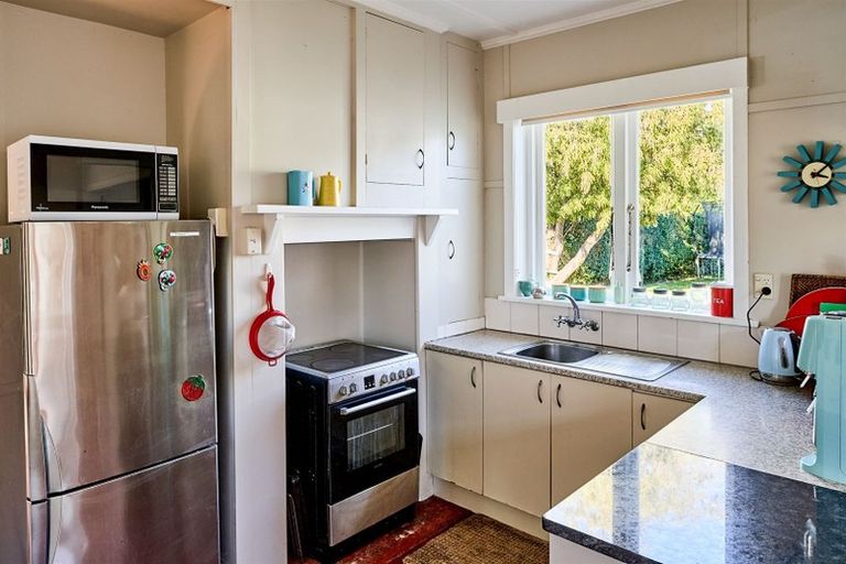 Photo of property in 156 Waiwhetu Road, Waterloo, Lower Hutt, 5011